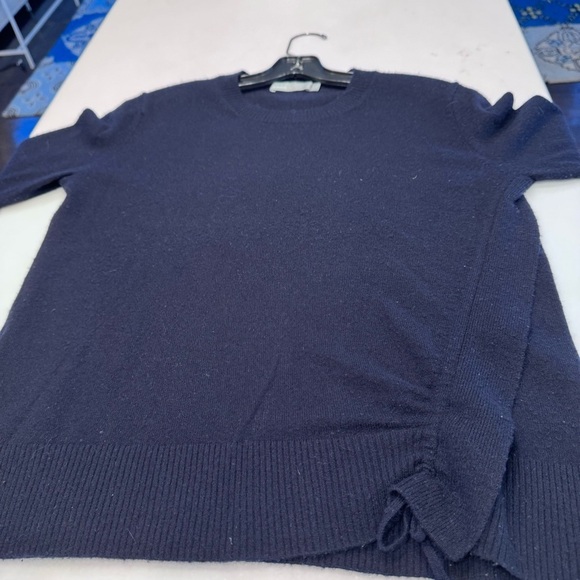 Vince women’s Navy blue Cashmere Sweater crew neck size small - Picture 6 of 11